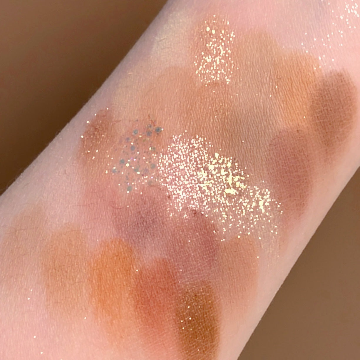 25 Color Eyeshadow Palette - Matte & Shimmer